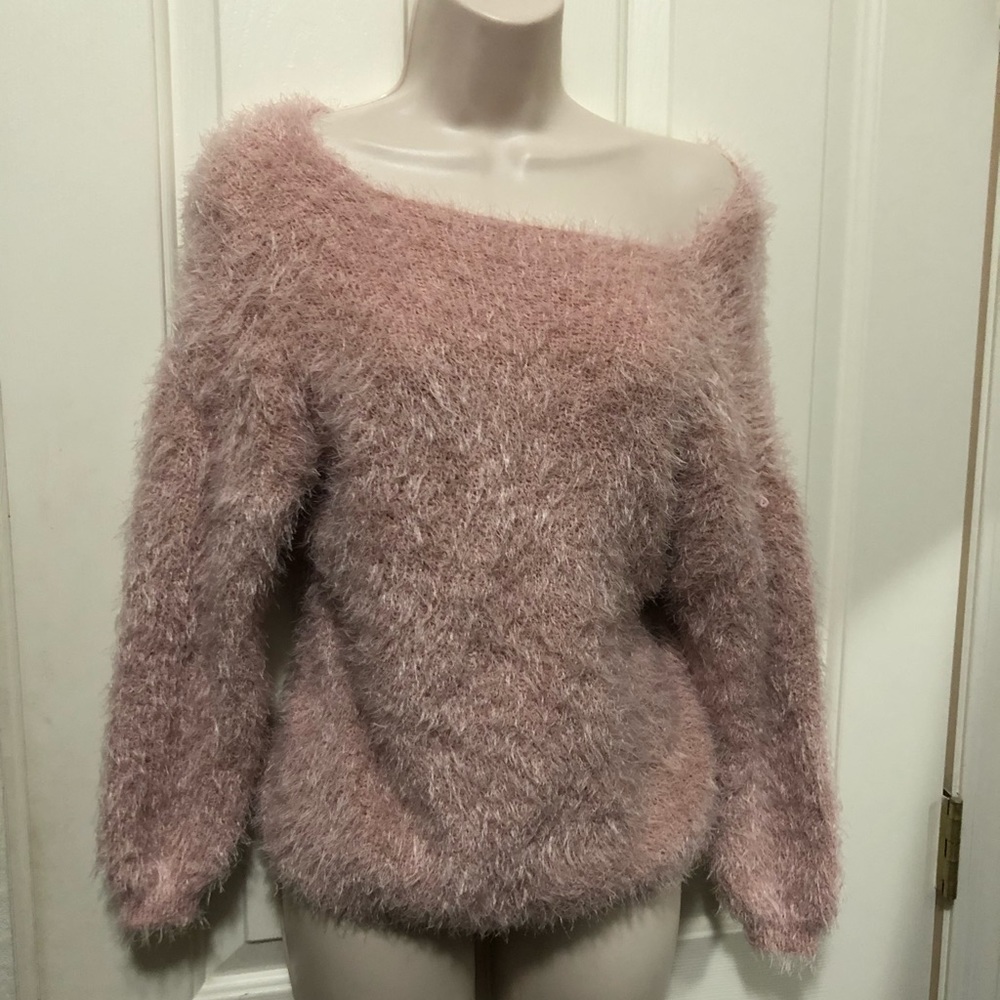 🔹LAST 1🔹Oversized Fuzzy Pink Sweater - Picture 3 of 3